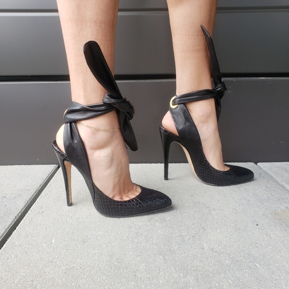 Brian Atwood Shoes - brian atwood leather pointy toe heels